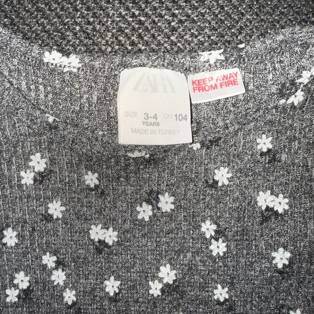 Zara Gray Floral Kids Shirt sz 3/4 - Picture 2 of 3